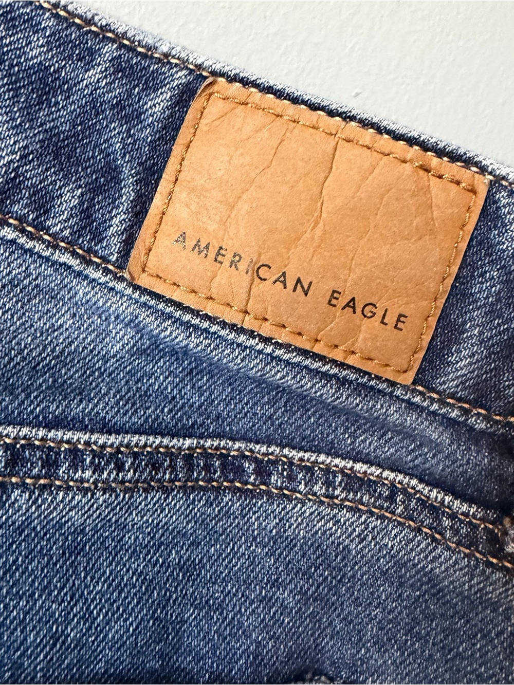 American Eagle Outfitters Tomgirl Stretch Blue Jeans Button Fly. Size 4 Short - Picture 11 of 14